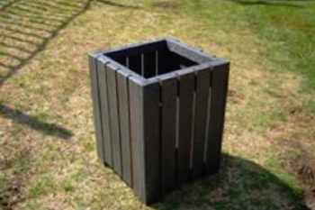 plastic square dustbin freestanding