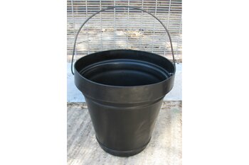 plastic strong bucket 25 litre