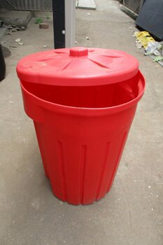 red dust bin